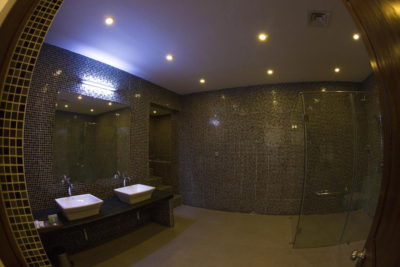 Grand Tamarind Lake Kataragama Habitación foto