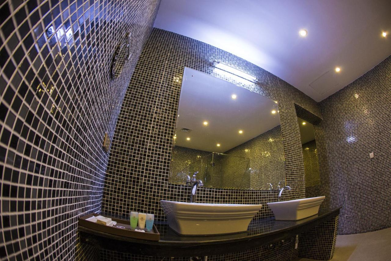Grand Tamarind Lake Kataragama Habitación foto
