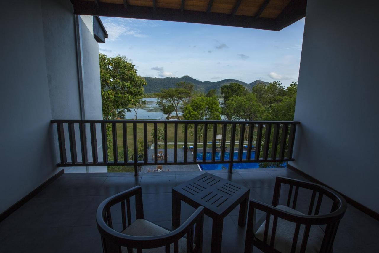 Grand Tamarind Lake Kataragama Habitación foto