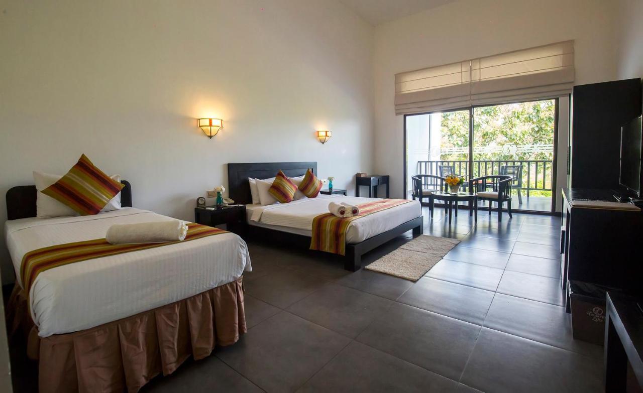 Grand Tamarind Lake Kataragama Exterior foto